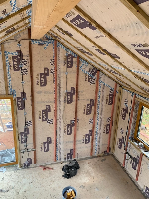 Bungalow ref inside from the ceiling
